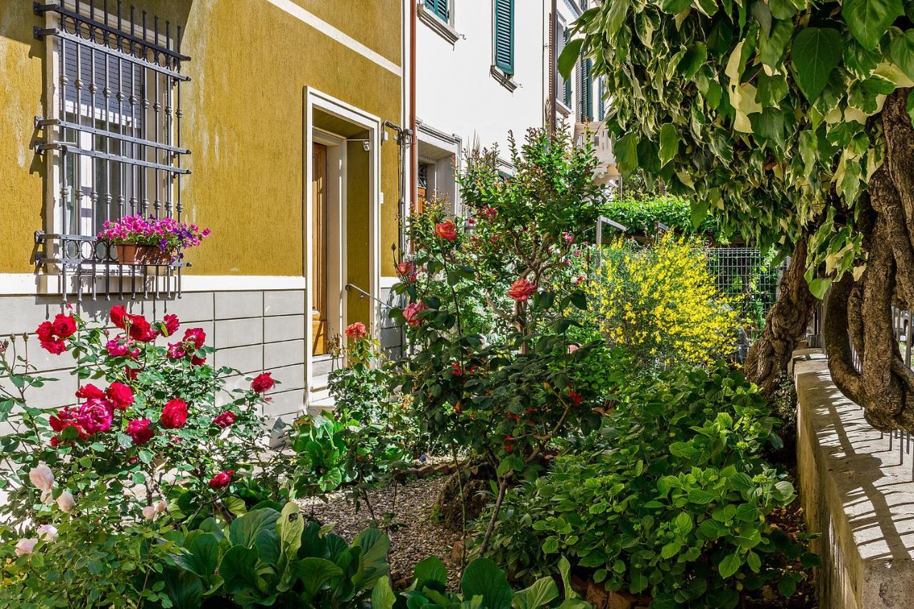 Casa Mirko - B & B Con Stazione Ricarica Auto Elettriche Parcheggio Privato Auto Moto Biciclette Ареццо Екстер'єр фото