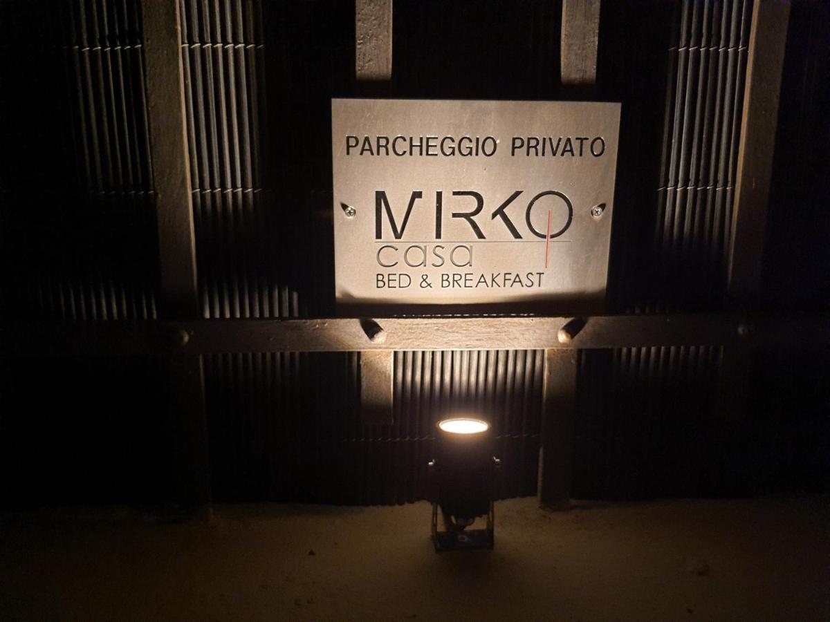 Casa Mirko - B & B Con Stazione Ricarica Auto Elettriche Parcheggio Privato Auto Moto Biciclette Ареццо Екстер'єр фото